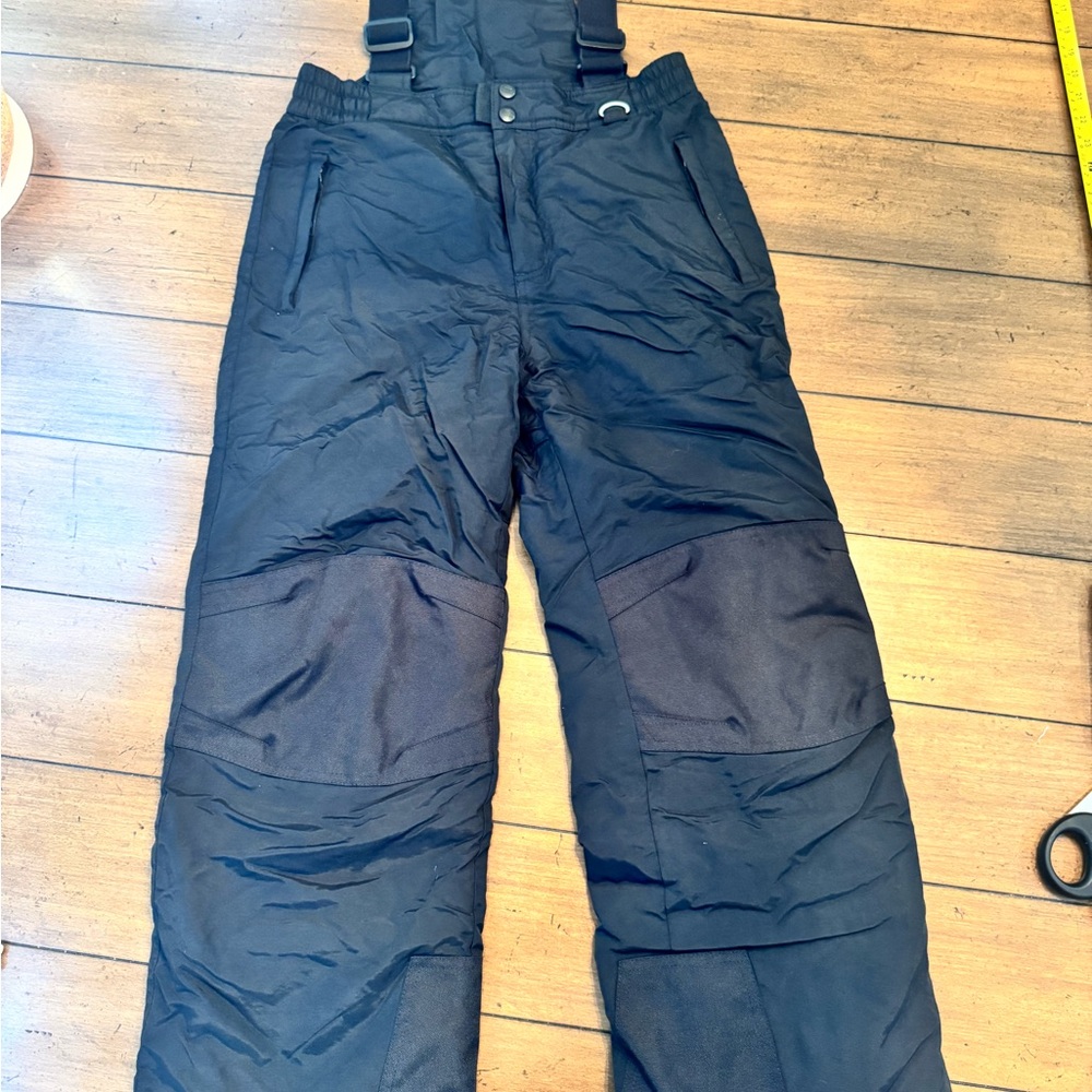 Slalom Snow Ski Bibs. Youth Large. Adjustable suspenders.